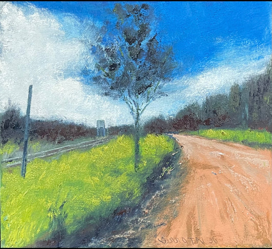 Manhã luminosa com caixa d'água